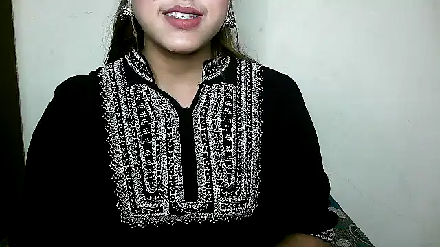 Snapshot of Princess_noorjahan chatting on 03-11-25, 05:24 Princess noorjahan online show from 03-11-25, 05:24