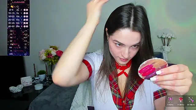 Snapshot of Camilla__one__ chatting on 01-21-25, 01:39 Camilla one online show from 01-21-25, 01:39