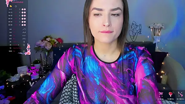 Snapshot of Camilla__one__ chatting on 02-27-25, 01:27 Camilla one online show from 02-27-25, 01:27