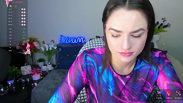 Snapshot of Camilla__one__ chatting on 03-11-25, 04:43 Camilla one online show from 03-11-25, 04:43