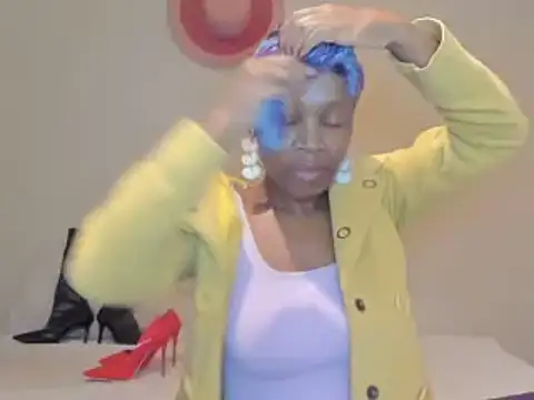 Snapshot of AfricanSquirtingQueen chatting on 05-19-26, 04:41 AfricanSquirtingQueen online show from 05-19-26, 04:41