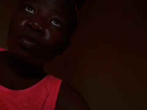 Snapshot of mona_lis chatting on 11-14-25, 03:27 mona lis online show from 11-14-25, 03:27