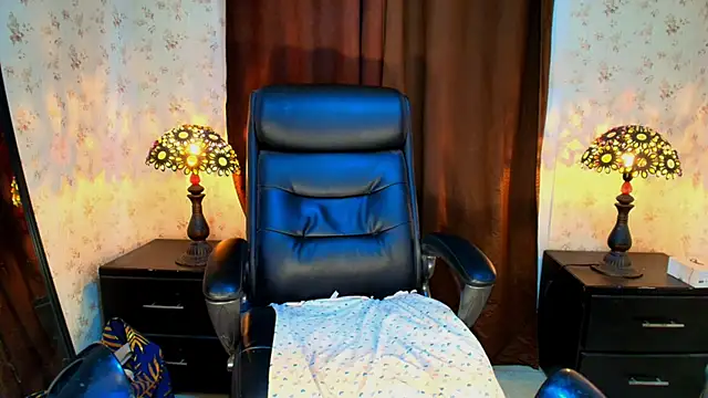 jewellzafiro online show from 03-26-26, 04:45