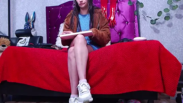 Snapshot of AyshaScott chatting on 01-09-25, 01:02 AyshaScott online show from 01-09-25, 01:02