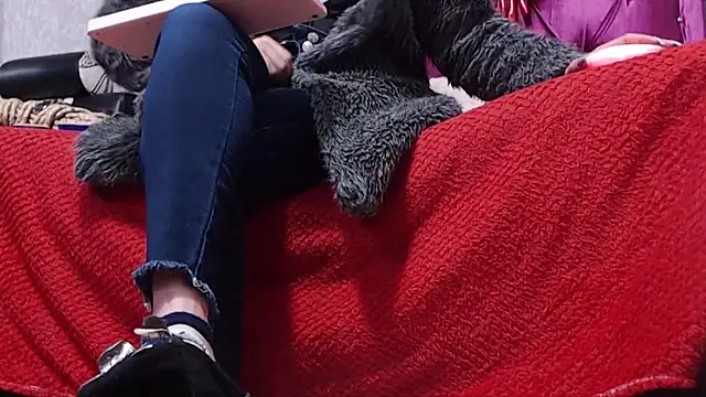 Snapshot of AyshaScott chatting on 03-21-25, 12:50 AyshaScott online show from 03-21-25, 12:50