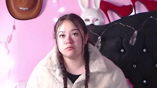 NikkiRous  online show from 12-19-24, 01:29
