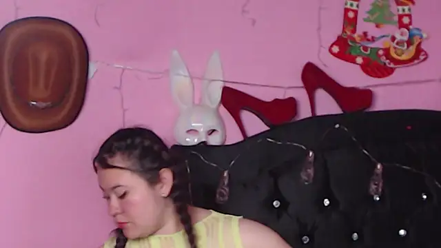NikkiRous  online show from 01-08-25, 04:44