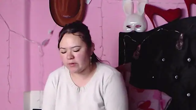 NikkiRous  online show from 01-18-25, 01:51