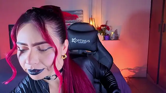 Snapshot of Dulce_charlottee chatting on 03-15-26, 06:14 Dulce charlottee online show from 03-15-26, 06:14