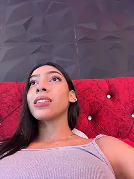 Snapshot of Ema_azel chatting on 03-10-26, 08:14 Ema azel online show from 03-10-26, 08:14