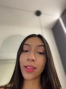 Snapshot of Ema_azel chatting on 03-20-26, 01:38 Ema azel online show from 03-20-26, 01:38