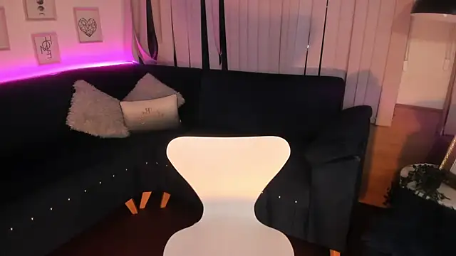 cami cruzz online show from 12-17-24, 11:16