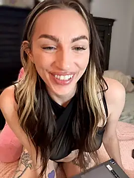 BrattyBae xo online show from 05-19-26, 04:46