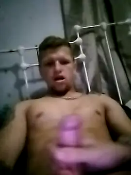 Bentley9825 online show from 03-25-26, 07:31