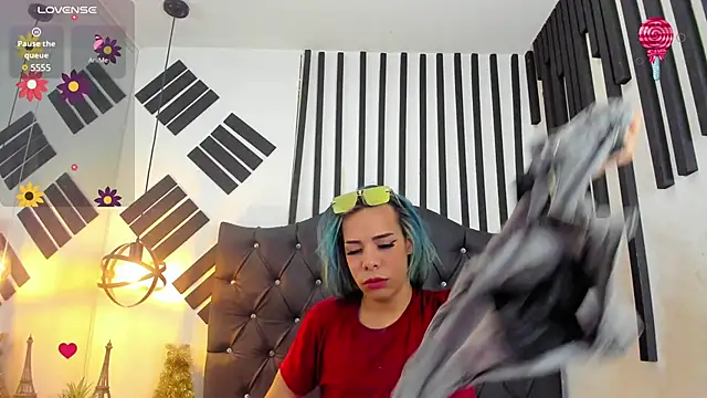 Snapshot of Giorgina_Parado chatting on 02-05-25, 10:08 Giorgina Parado online show from 02-05-25, 10:08