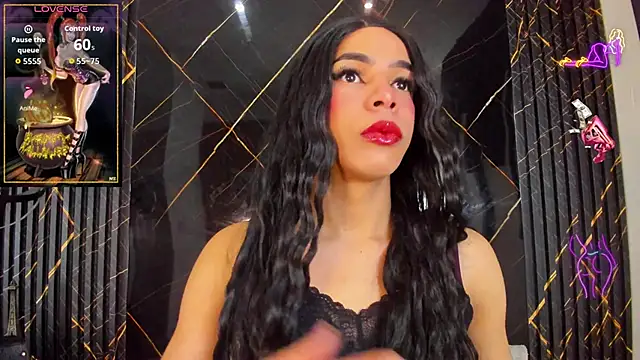 Snapshot of Giorgina_Parado chatting on 10-17-25, 04:15 Giorgina Parado online show from 10-17-25, 04:15