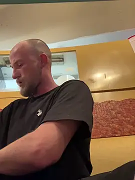 BIGWHITECOCKDOC36 online show from 01-04-25, 08:49