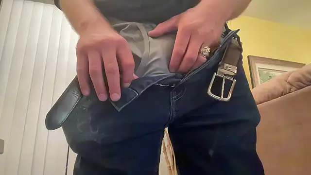 BIGWHITECOCKDOC36 online show from 09-25-25, 08:40