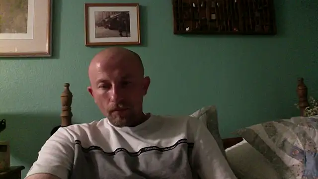 BIGWHITECOCKDOC36 online show from 10-19-25, 11:00