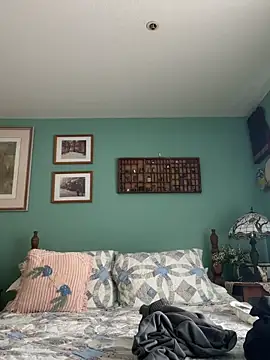 BIGWHITECOCKDOC36 online show from 10-31-25, 10:44