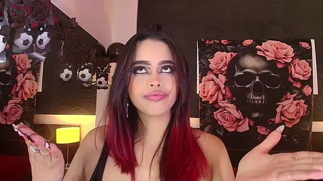 EvaaFoxxy1 online show from 06-27-26, 12:22