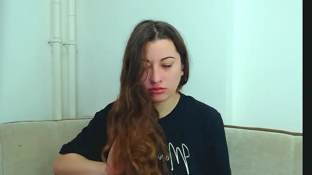 Helen Adams  online show from 12-09-24, 04:34