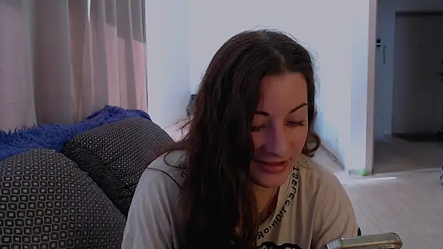 Helen Adams  online show from 07-16-26, 05:35