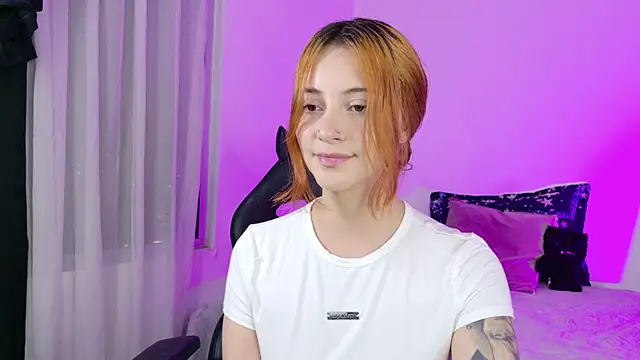 Snapshot of annie_mora chatting on 03-11-26, 01:11 annie mora online show from 03-11-26, 01:11