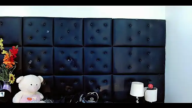 Snapshot of Daniela_Pink_ chatting on 02-24-26, 08:40 Daniela Pink online show from 02-24-26, 08:40