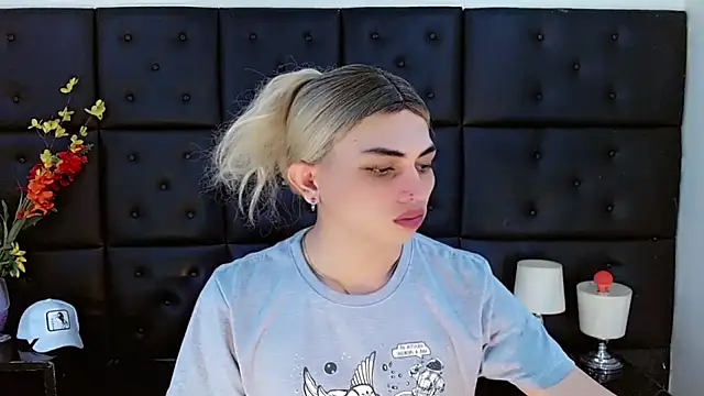 Snapshot of Daniela_Pink_ chatting on 03-07-26, 07:44 Daniela Pink online show from 03-07-26, 07:44