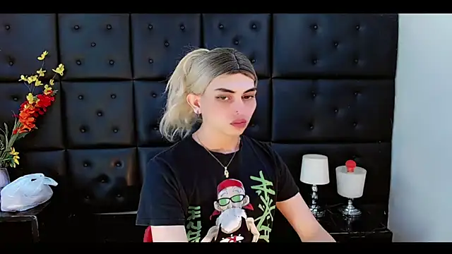 Snapshot of Daniela_Pink_ chatting on 03-08-26, 07:50 Daniela Pink online show from 03-08-26, 07:50