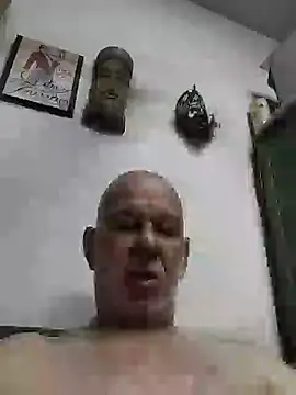 FabiQuilmes online show from 01-14-25, 03:04