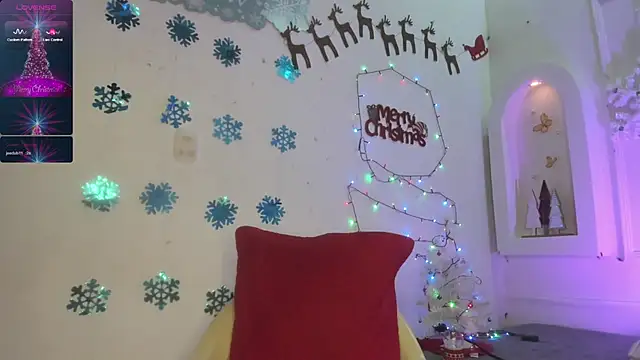 Snapshot of Tahira_21_ chatting on 12-26-24, 10:41 Tahira 21 online show from 12-26-24, 10:41