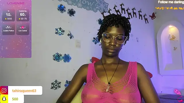 Snapshot of Tahira_21_ chatting on 01-10-25, 11:18 Tahira 21 online show from 01-10-25, 11:18