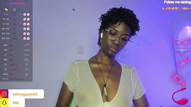 Snapshot of Tahira_21_ chatting on 01-23-25, 10:11 Tahira 21 online show from 01-23-25, 10:11