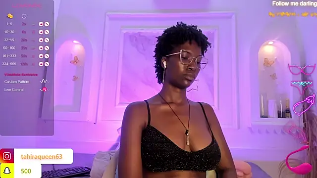 Snapshot of Tahira_21_ chatting on 01-25-25, 03:52 Tahira 21 online show from 01-25-25, 03:52