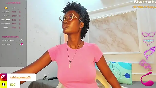 Snapshot of Tahira_21_ chatting on 01-28-25, 07:21 Tahira 21 online show from 01-28-25, 07:21