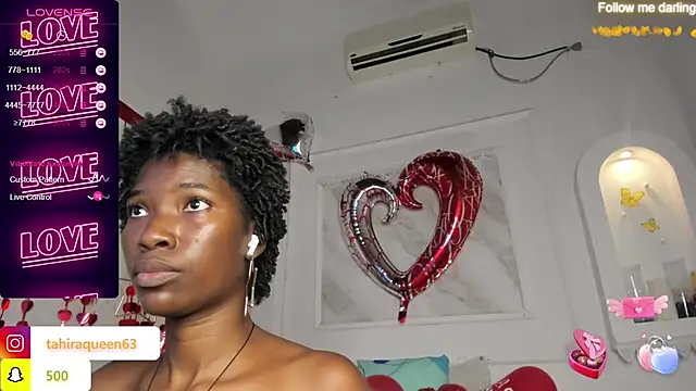 Snapshot of Tahira_21_ chatting on 02-18-25, 10:14 Tahira 21 online show from 02-18-25, 10:14