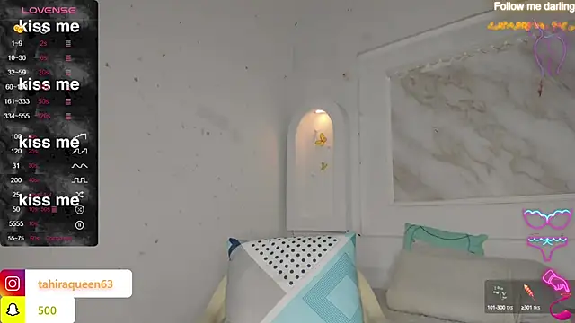 Snapshot of Tahira_21_ chatting on 02-27-25, 07:37 Tahira 21 online show from 02-27-25, 07:37