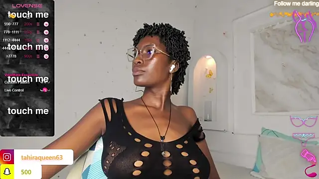 Snapshot of Tahira_21_ chatting on 03-04-25, 11:29 Tahira 21 online show from 03-04-25, 11:29