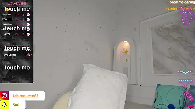 Snapshot of Tahira_21_ chatting on 03-14-25, 01:59 Tahira 21 online show from 03-14-25, 01:59