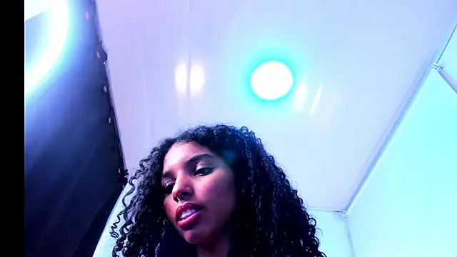 Snapshot of Nany18Hornny chatting on 09-18-25, 03:41 Nany18Hornny online show from 09-18-25, 03:41