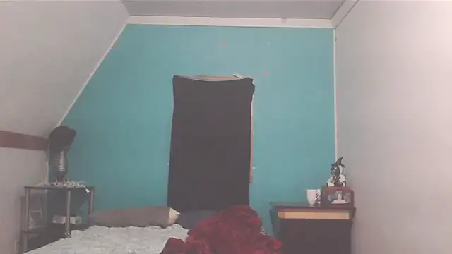 Snapshot of Smurfschmidt chatting on 02-22-25, 02:30 Smurfschmidt online show from 02-22-25, 02:30