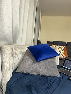 Snapshot of CarlaBeckky chatting on 12-04-25, 02:59 CarlaBeckky online show from 12-04-25, 02:59