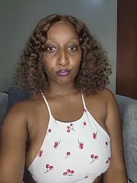 Snapshot of CarlaBeckky chatting on 06-17-26, 02:18 CarlaBeckky online show from 06-17-26, 02:18