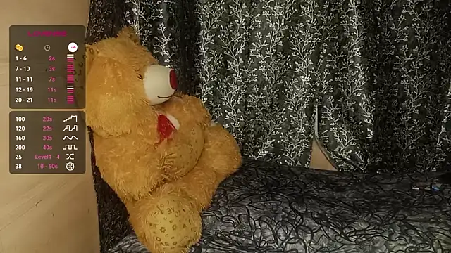 shuhana  online show from 02-14-25, 02:39