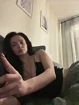 Snapshot of Kristis43 chatting on 02-11-26, 02:49 Kristis43 online show from 02-11-26, 02:49