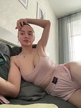 Snapshot of Kristis43 chatting on 02-22-26, 08:57 Kristis43 online show from 02-22-26, 08:57