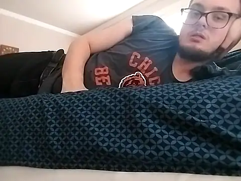 Snapshot of 420getsmehorny chatting on 09-22-25, 06:21 420getsmehorny online show from 09-22-25, 06:21