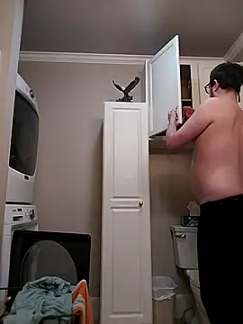 Snapshot of 420getsmehorny chatting on 11-26-25, 02:45 420getsmehorny online show from 11-26-25, 02:45